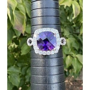 Gorgeous African Amethyst Halo Style Sterling Silver 925 Ring ~ SIZE 10. NEW